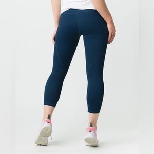 Zyia active light n tight purple leggings